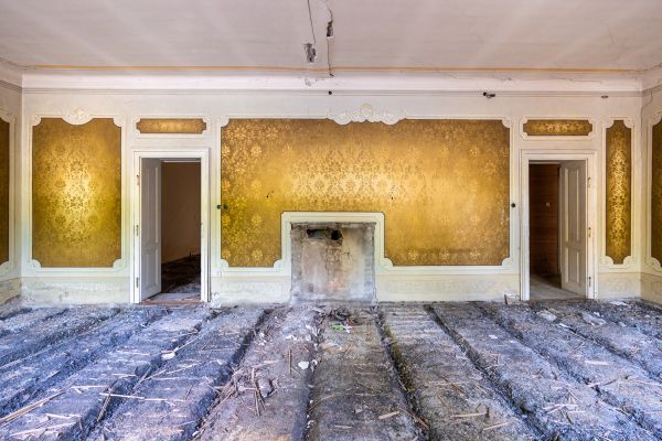 Fireplace Demolition in Hampton