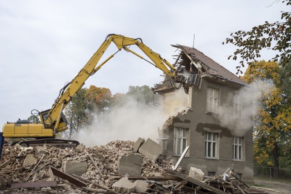 House Wrecking in Hampton