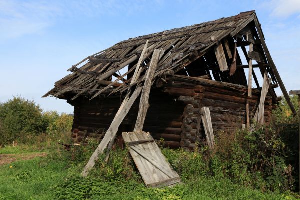Pole Barn Demolition in Hampton