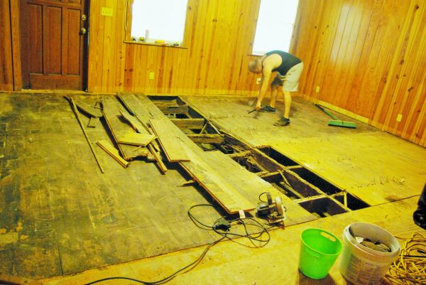 Subfloor Demolition in Hampton